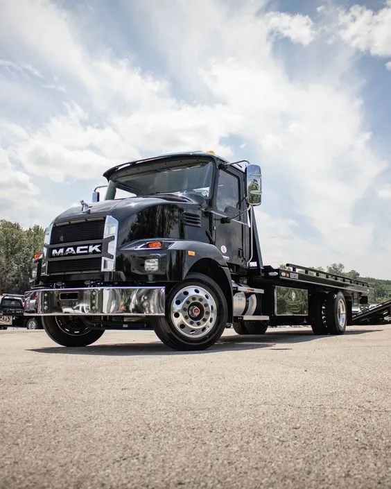 Professional towing service